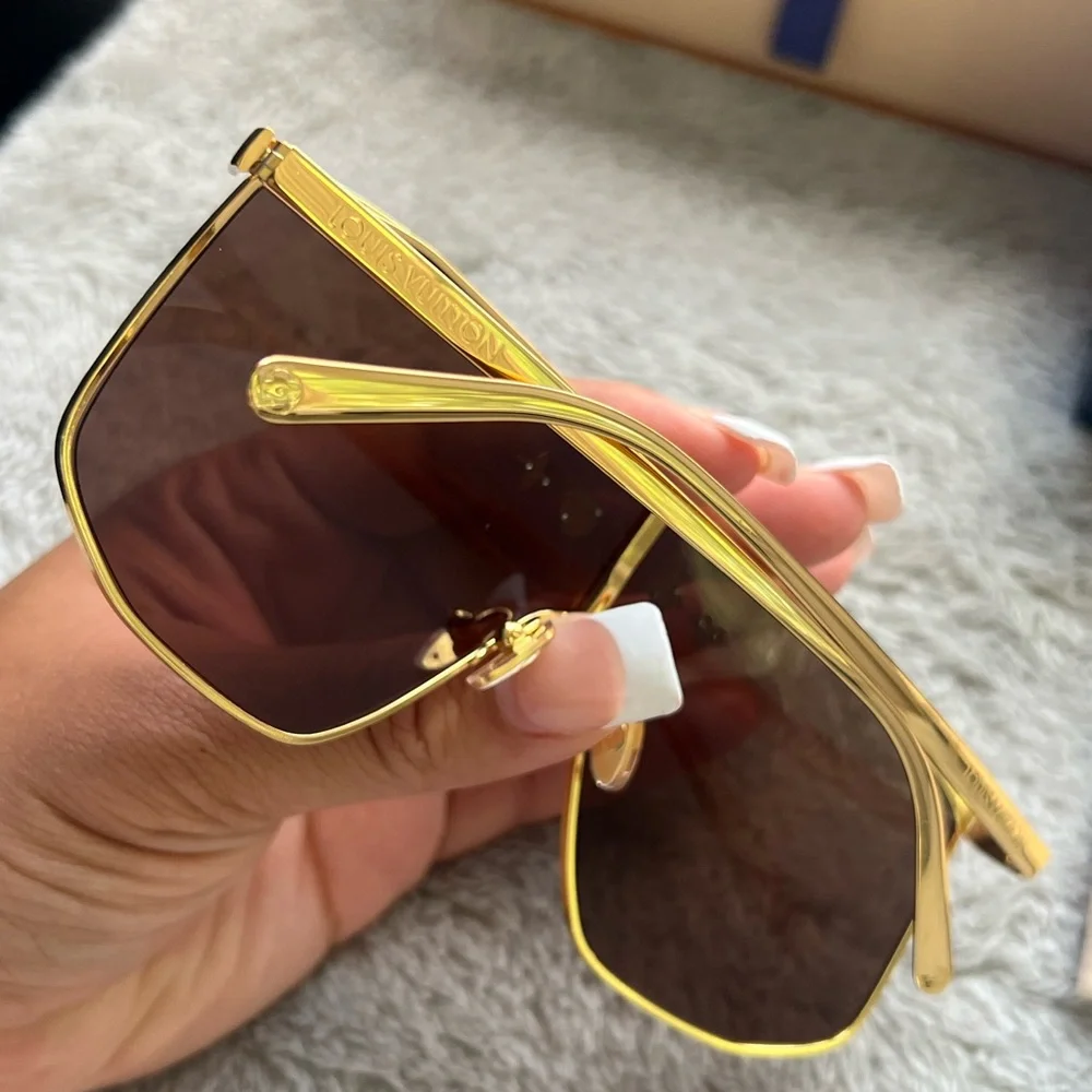 Louis Vuitton Gold Frame Sunglasses with Brown Lenses - Picture 2 of 2